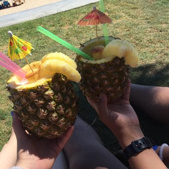 Princesa de Peñasco - Piña coladas from a vendor right to the beach! - Vacation Rentals Near Me - Puerto Peñasco, SON