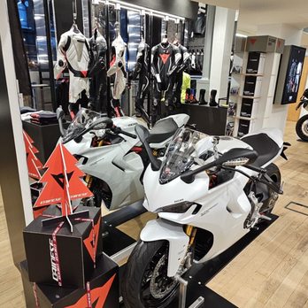 Dainese London - Sports Wear Near Me - London, XGL