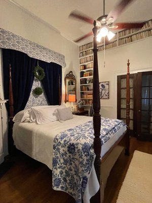 Chesnut Cottage Inn by null