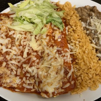 El Valle Restaurant - 3 enchiladas. - Tex-Mex Near Me - Amargosa Valley, Nevada