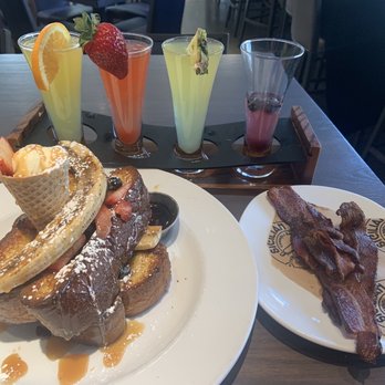 Hash Kitchen - Banana Split French Toast & Flight Mimosa - Breakfast & Brunch Near Me - Peoria, Arizona Hash Kitchen - Banana Split French Toast & Flight Mimosa - Breakfast & Brunch Near Me - Peoria, Arizona
