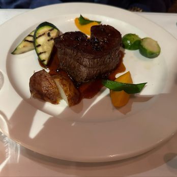 Restaurant Bonaparte - Filet mignon with red wine reduction peppercorn sauce my wife said it was one of the best she's ever had - French Near Me - Montreal, Quebec