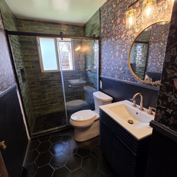 Midwest Plumbing - Assisting with plumbing on a bathroom remodel in Lakewood - Plumbing Near Me - Westminster, Colorado