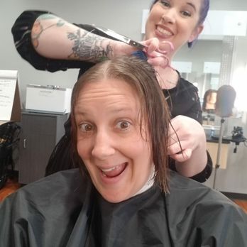 Supercuts - Assistant Manager doing a wonderful service! - Hair Salons Near Me - RINCON, Georgia Supercuts - Assistant Manager doing a wonderful service! - Hair Salons Near Me - RINCON, Georgia