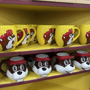 Buc-ee’s - Mugs /merch - Gas Stations Near Me - Mount Crawford, Virginia