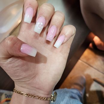Studio Hair & Nail Salon - Love my set - Nail Salons Near Me - Davis, California