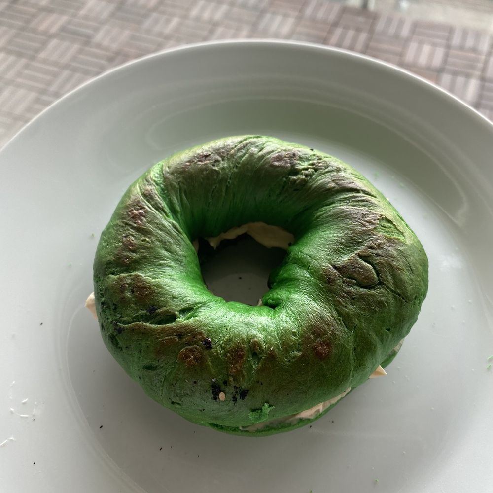 Kettlemans Bagel - Green bagel - tastes like a plain bagel to be honest - Bagels Near Me - Toronto, Ontario Kettlemans Bagel - Green bagel - tastes like a plain bagel to be honest - Bagels Near Me - Toronto, Ontario
