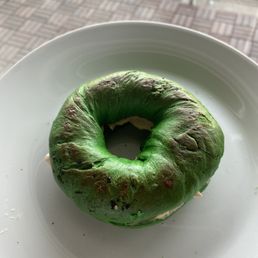 Green bagel - tastes like a plain bagel to be honest