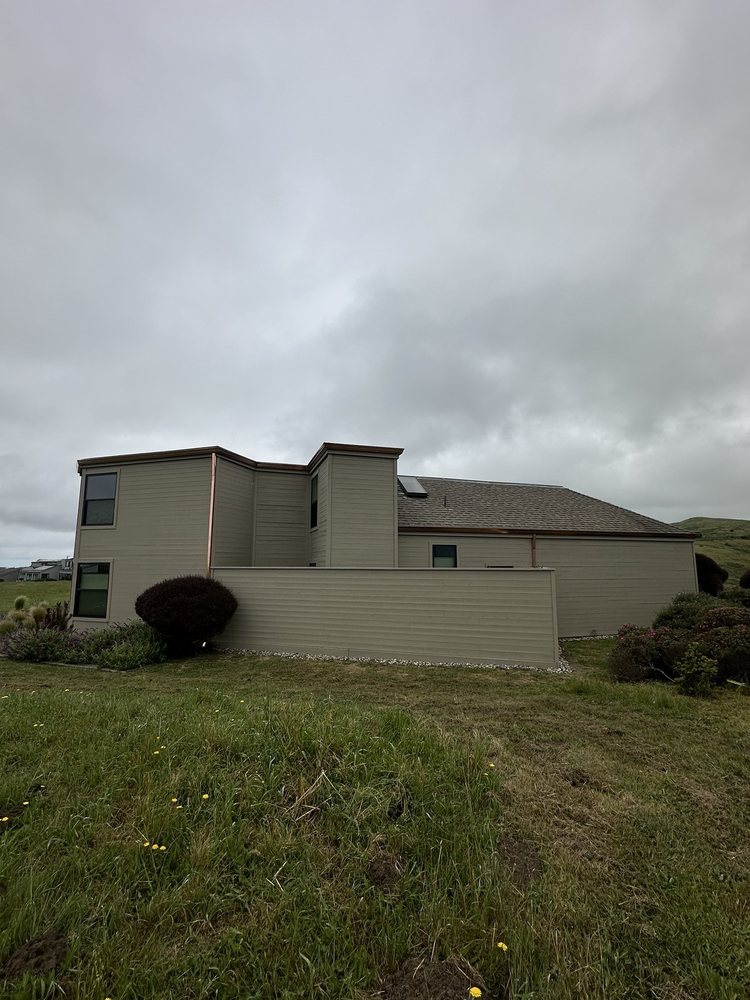 Slide of Mistah Seamless Gutters