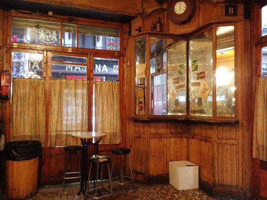 Bar Marsella by null