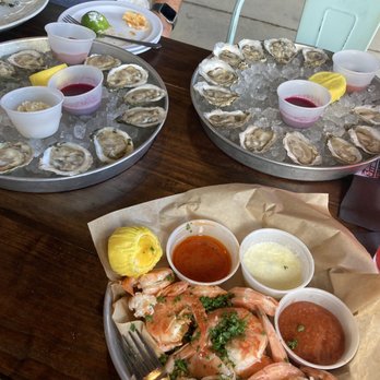 Fuller's Raw Bar - Oysters & shrimp - Seafood Near Me - Hampton, Virginia Fuller's Raw Bar - Oysters & shrimp - Seafood Near Me - Hampton, Virginia