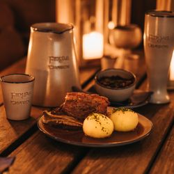 Finyas Taverne im Lutzgarten