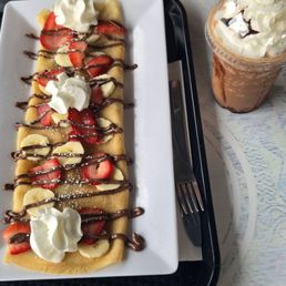 Nutella crepe & chocolate Mexican frappe