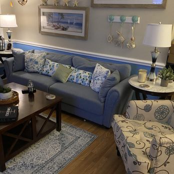 S-Tile & Quality - LVP floors in livingroom. - Flooring Near Me - Garner, North Carolina S-Tile & Quality - LVP floors in livingroom. - Flooring Near Me - Garner, North Carolina