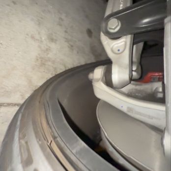 Affordable Wheel Repair - My rim was in really bad shape. - Wheel & Rim Repair Near Me - Los Angeles, California Affordable Wheel Repair - My rim was in really bad shape. - Wheel & Rim Repair Near Me - Los Angeles, California