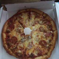 State Street Restaurant & Italian Pizza - Sausage and pepperoni pizza