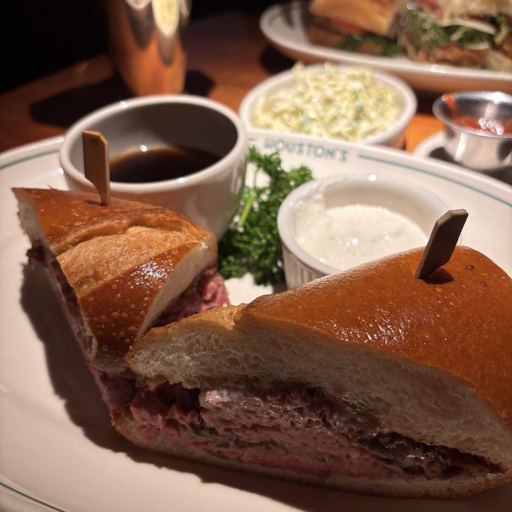Houston's Restaurant - Famous French Dip Au Jus - New American Near Me - Irvine, California