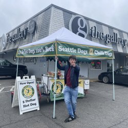 Slam Dunk Sausage - Swing by and grab a glizzy?