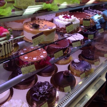Dortoni Bakery - Stunning cakes - Bakeries Near Me - Levittown, New York