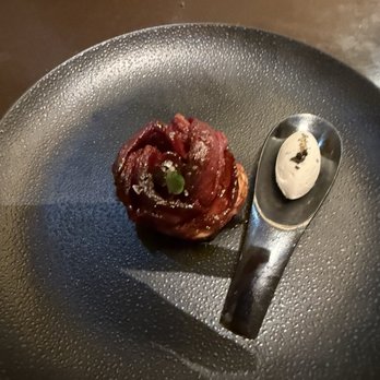 Four Seasons Hôtel George V - Tomato dessert w cacio e Pepe ice cream - Hotels Near Me - Paris, 75 Four Seasons Hôtel George V - Tomato dessert w cacio e Pepe ice cream - Hotels Near Me - Paris, 75
