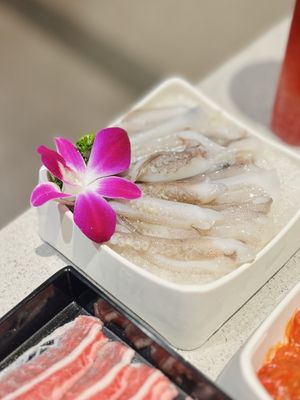 Haidilao Hot Pot Century City by null