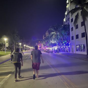 Ocean Drive - Ocean Drive - Landmarks & Historical Buildings Near Me - Miami Beach, Florida Ocean Drive - Ocean Drive - Landmarks & Historical Buildings Near Me - Miami Beach, Florida