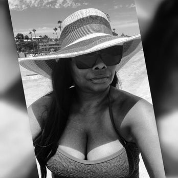 Corona Del Mar State Beach - Beach selfie - Beaches Near Me - Corona Del Mar, California Corona Del Mar State Beach - Beach selfie - Beaches Near Me - Corona Del Mar, California