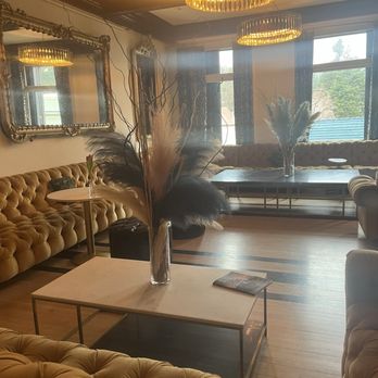National Exchange Hotel - Hang out spot on the 2nd floor - Hotels Near Me - Nevada City, California National Exchange Hotel - Hang out spot on the 2nd floor - Hotels Near Me - Nevada City, California