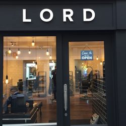 Lord Barber Shop - Inside