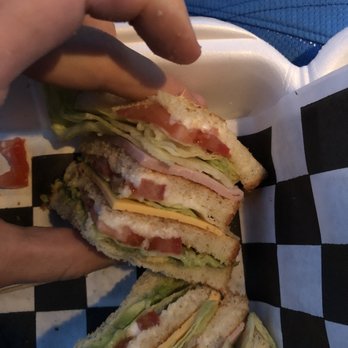 Antojitos Mundos - Super combinado - Food Trucks Near Me - Del Rio, Texas