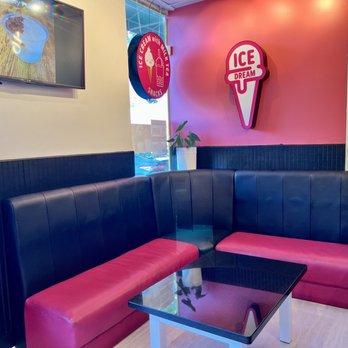 Ice Dream - Seating area - Bubble Tea Near Me - Sacramento, California Ice Dream - Seating area - Bubble Tea Near Me - Sacramento, California