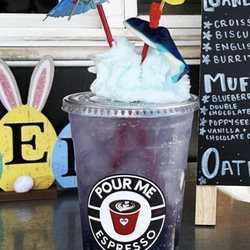 Pour Me Espresso - Surfs Up

Blue Lotus + Blue Raspberry + White Peach + Strawberry Drizzle