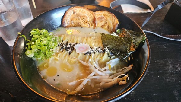 Jimoto Ramen by null