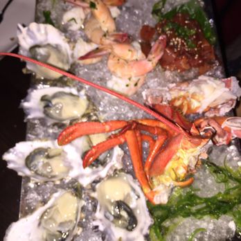 Palisade - Seafood tower - Seafood Near Me - Seattle, Washington Palisade - Seafood tower - Seafood Near Me - Seattle, Washington