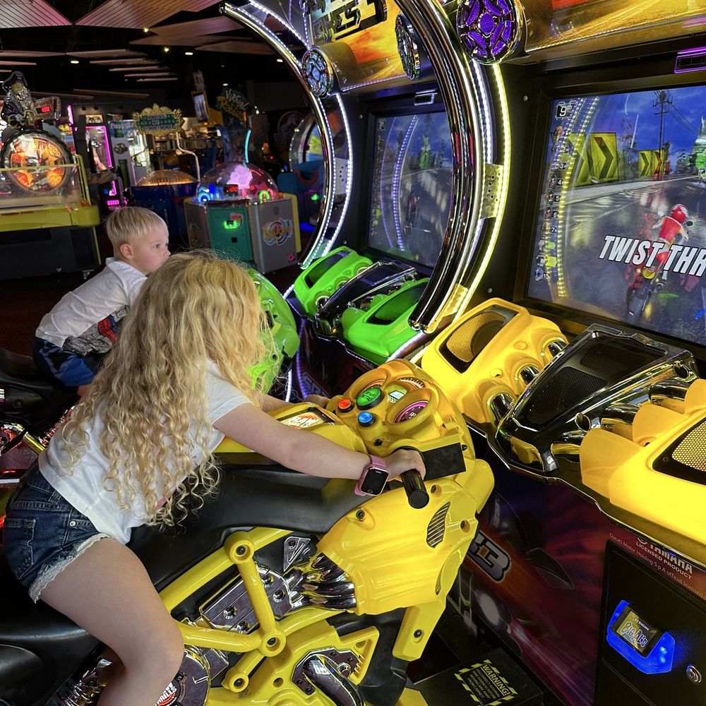 Big Al's - Sports Bars Near Me - Vancouver, Washington Big Al's - Sports Bars Near Me - Vancouver, Washington