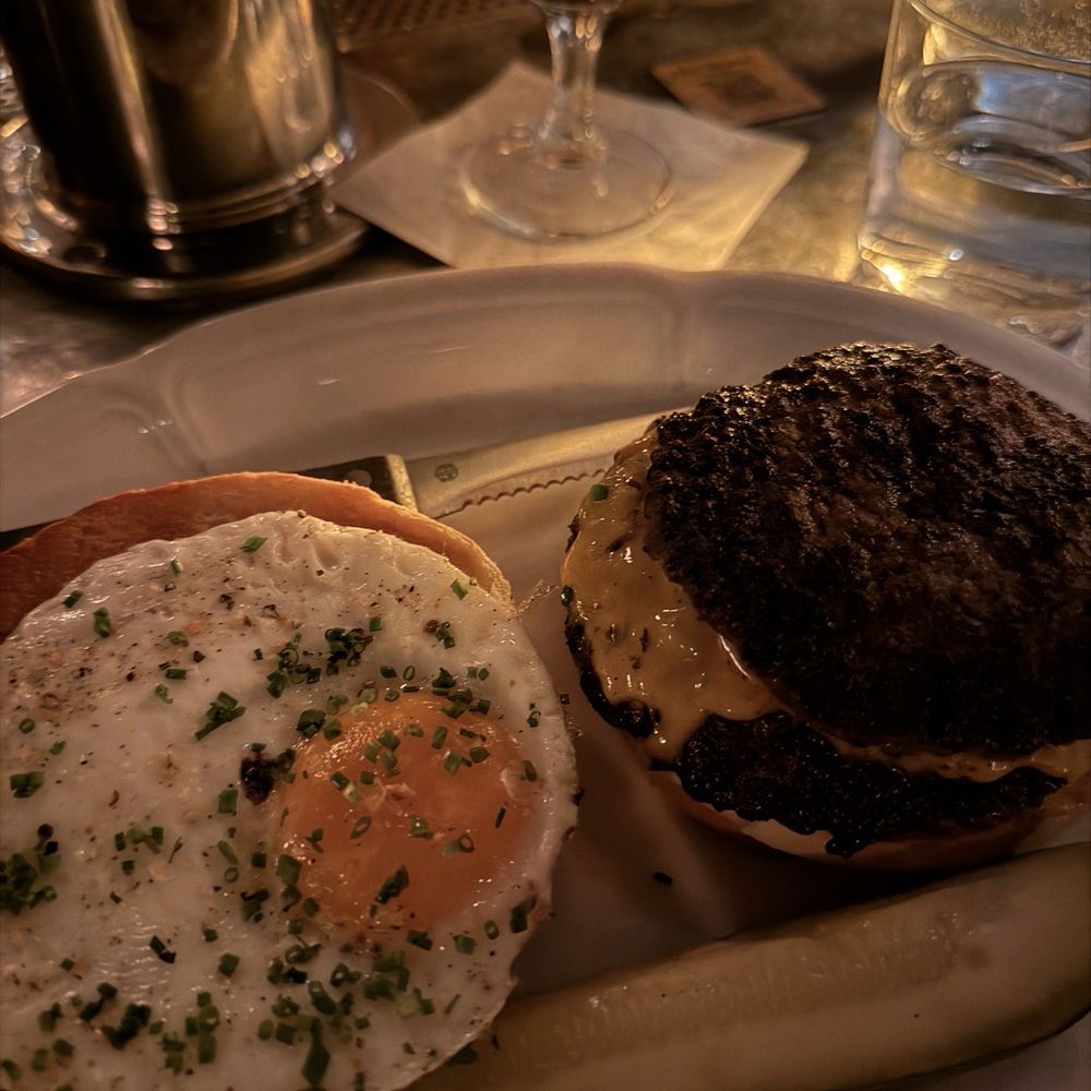 Au Cheval - Bars Near Me - Chicago, Illinois Au Cheval - Bars Near Me - Chicago, Illinois