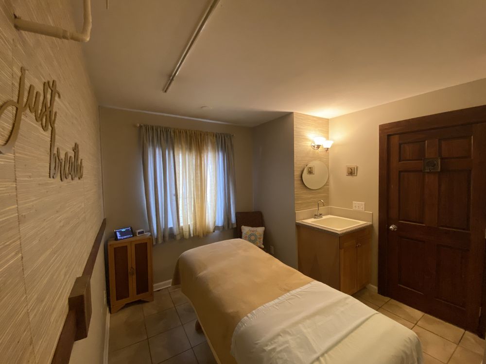 Elements of Touch Wellness Spa Logo