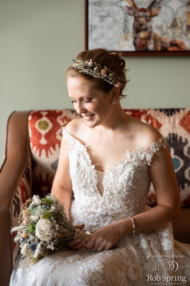 RUSTIC ROOTS SALON Updated October 2024 12 Photos 1991 Saranac