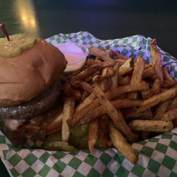 Shamrocks Grill and Pub - Paul Molitor Burger with cracked pepper fries - Burgers Near Me - Saint Paul, Minnesota Shamrocks Grill and Pub - Paul Molitor Burger with cracked pepper fries - Burgers Near Me - Saint Paul, Minnesota