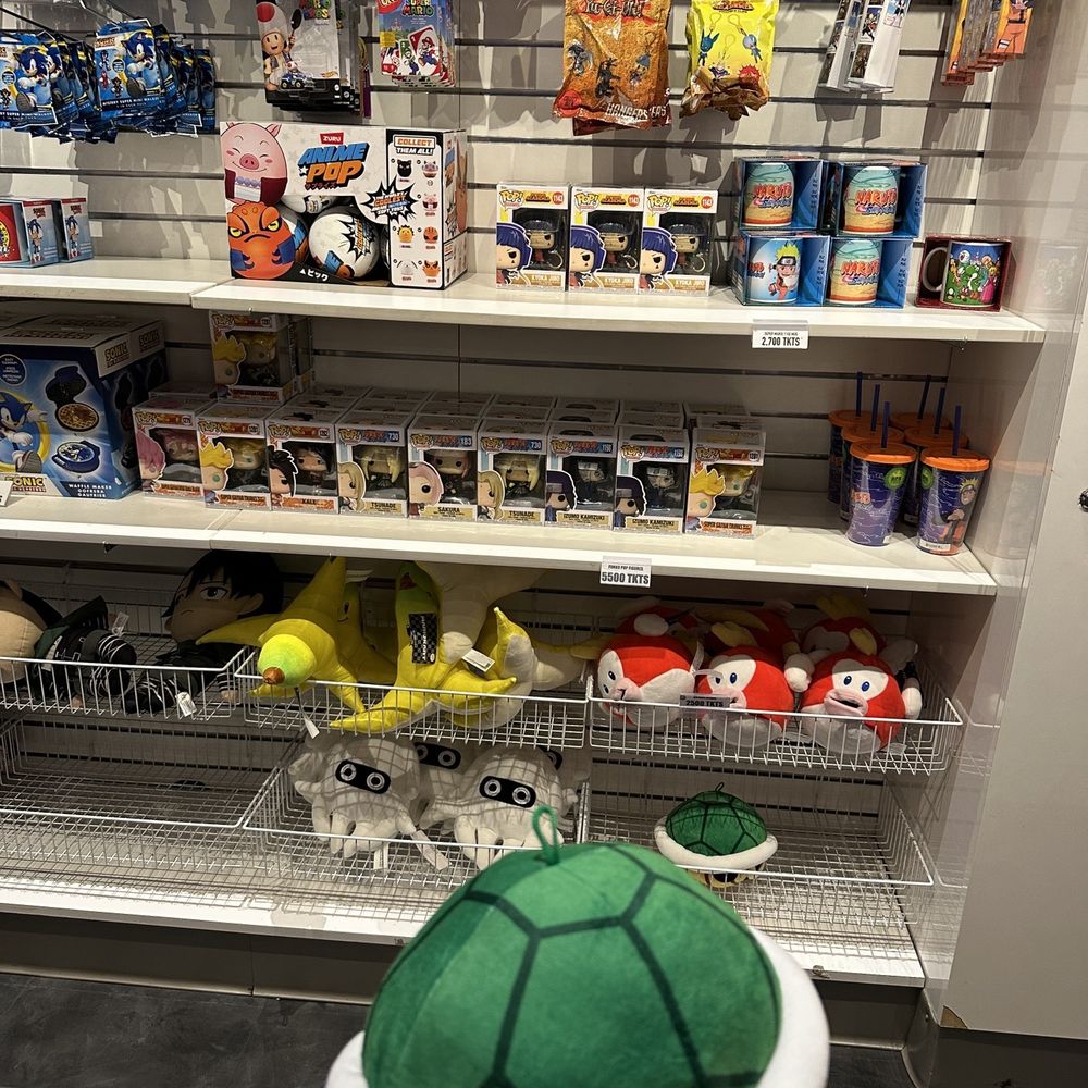 Dave & Buster's Vaughan - 9inch Mario turtle plush - official license for 2500 pts (got it in 2 half price Wednesday visit) - American Near Me - Vaughan, Ontario