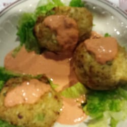JDT's On Main - Crab cakes!