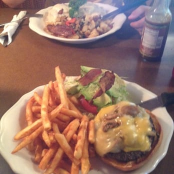 Randy's Bistro - The very delicious very big California burger - American Near Me - Lodi, California Randy's Bistro - The very delicious very big California burger - American Near Me - Lodi, California