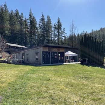 8 Corners Organic Tea Room - Tea Rooms Near Me - Belcarra, British Columbia
