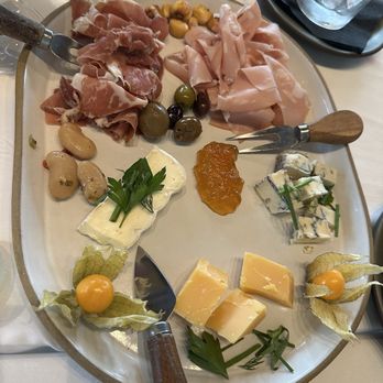 Rebecca’s Wine Bar - Charcuterie - Wine Bars Near Me - Naples, Florida Rebecca’s Wine Bar - Charcuterie - Wine Bars Near Me - Naples, Florida