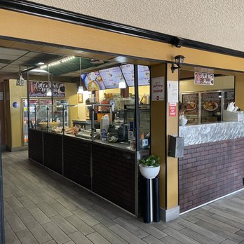 Cafe & Deli El Rancho - the interior of a restaurant - Salvadoran Near Me - Rialto, California