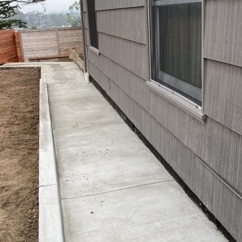 Michael Heavey Construction - New side swale with curb. Can see drainage from gutters to underground pipe. - General Contractors Near Me - San Francisco, California Michael Heavey Construction - New side swale with curb. Can see drainage from gutters to underground pipe. - General Contractors Near Me - San Francisco, California