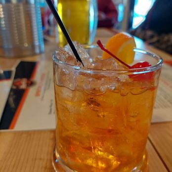 Meric's Woodfire Oven & Tavern - Pizza Near Me - Hampton, Minnesota Meric's Woodfire Oven & Tavern - Pizza Near Me - Hampton, Minnesota