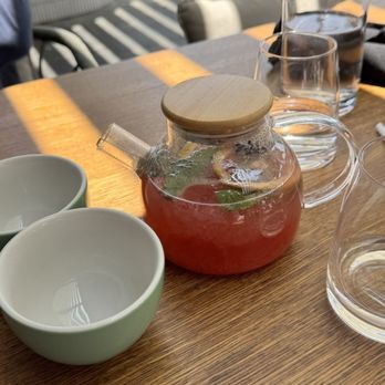 Mood - Raspberry ginger tea - Breakfast & Brunch Near Me - Los Angeles, California