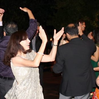 Gungun Kapoor - Guests dancing at a 25th wedding anniv. It was a magical outdoor party. We love outdoor parties. - Musicians Near Me Gungun Kapoor - Guests dancing at a 25th wedding anniv. It was a magical outdoor party. We love outdoor parties. - Musicians Near Me