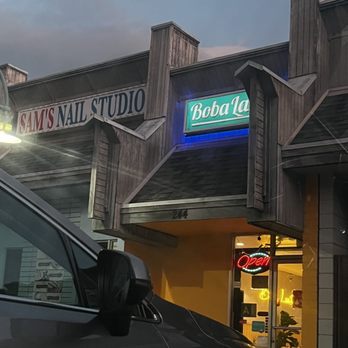 Bobaland - outside of bobaland - Bubble Tea Near Me - West Covina, California Bobaland - outside of bobaland - Bubble Tea Near Me - West Covina, California